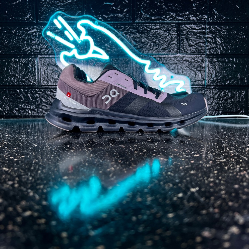 On Cloudrunner Waterproof Women’s Walking Running Shoes - 9.5
